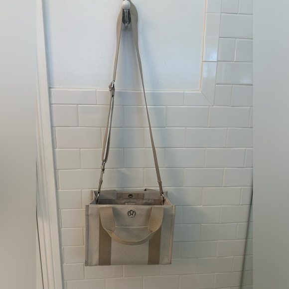 Lululemon Two-tone Canvas Tote Bag - Picture 2 of 5